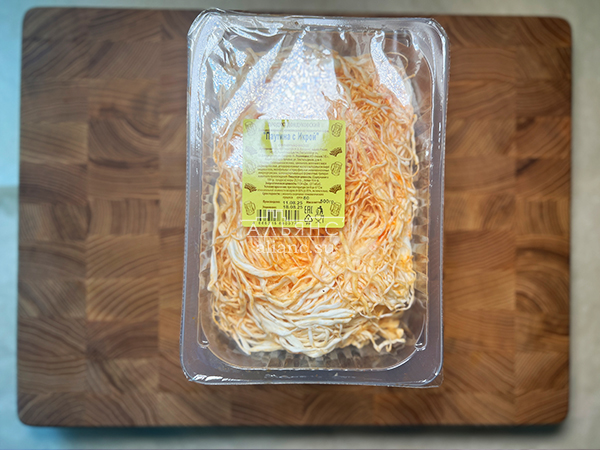 Сыр Чечил паутинка (икра красная)  500 гр. в Иркутске