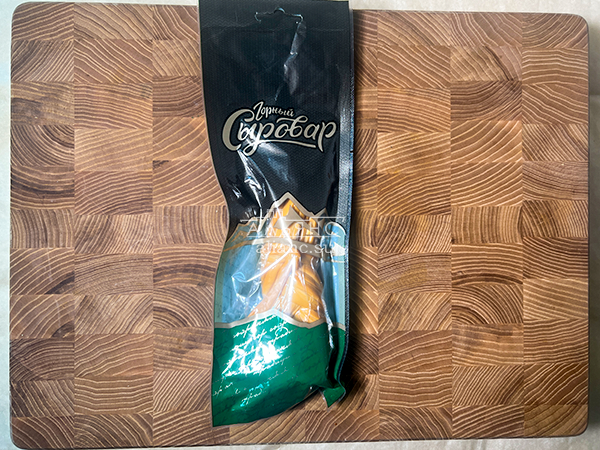 Сыр 100 гр ГОРНЫЙ СЫРОВАР (Косичка копчёная) в Иркутске