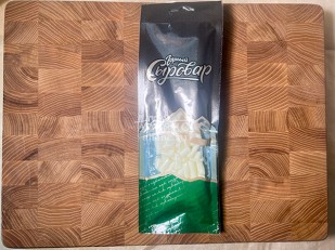 Мясо (АЛЬЯНС) вяленое утка гриль (500гр): Сыр 60 гр ГОРНЫЙ СЫРОВАР (Бочонок)