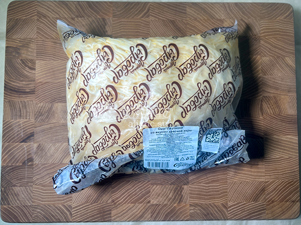 Сыр 1 кг ГОРНЫЙ СЫРОВАР (Паутинка со вкусом красной икры) в Иркутске