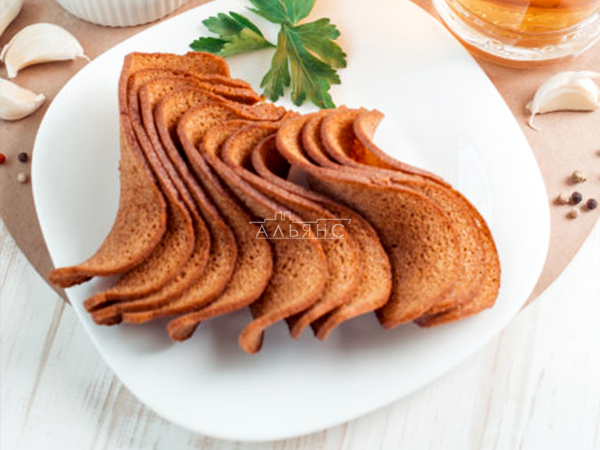 Ресторанные гренки с сметаной и зеленью в Иркутске